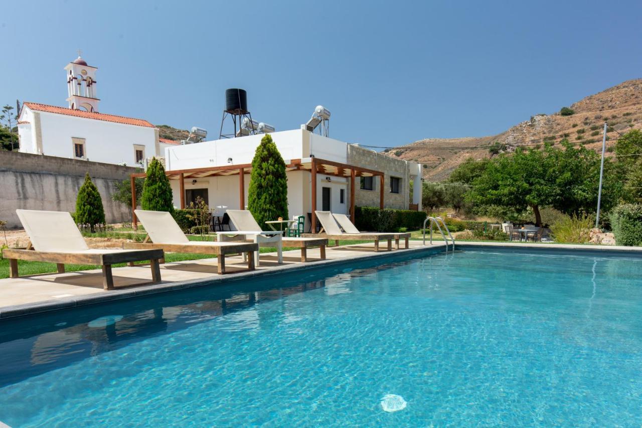 Agarathos Traditional Rooms With Pool Kalivianí Extérieur photo