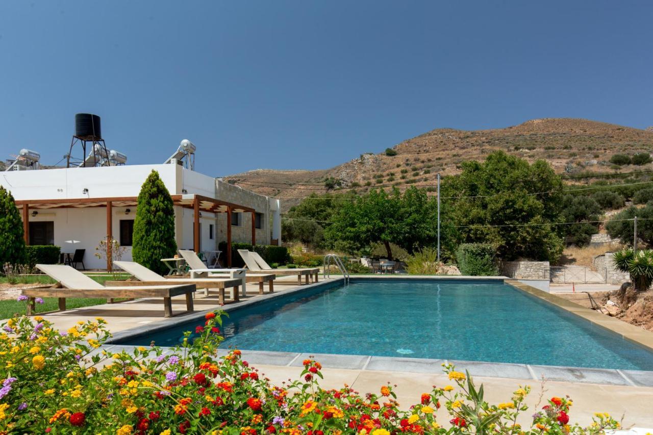 Agarathos Traditional Rooms With Pool Kalivianí Extérieur photo