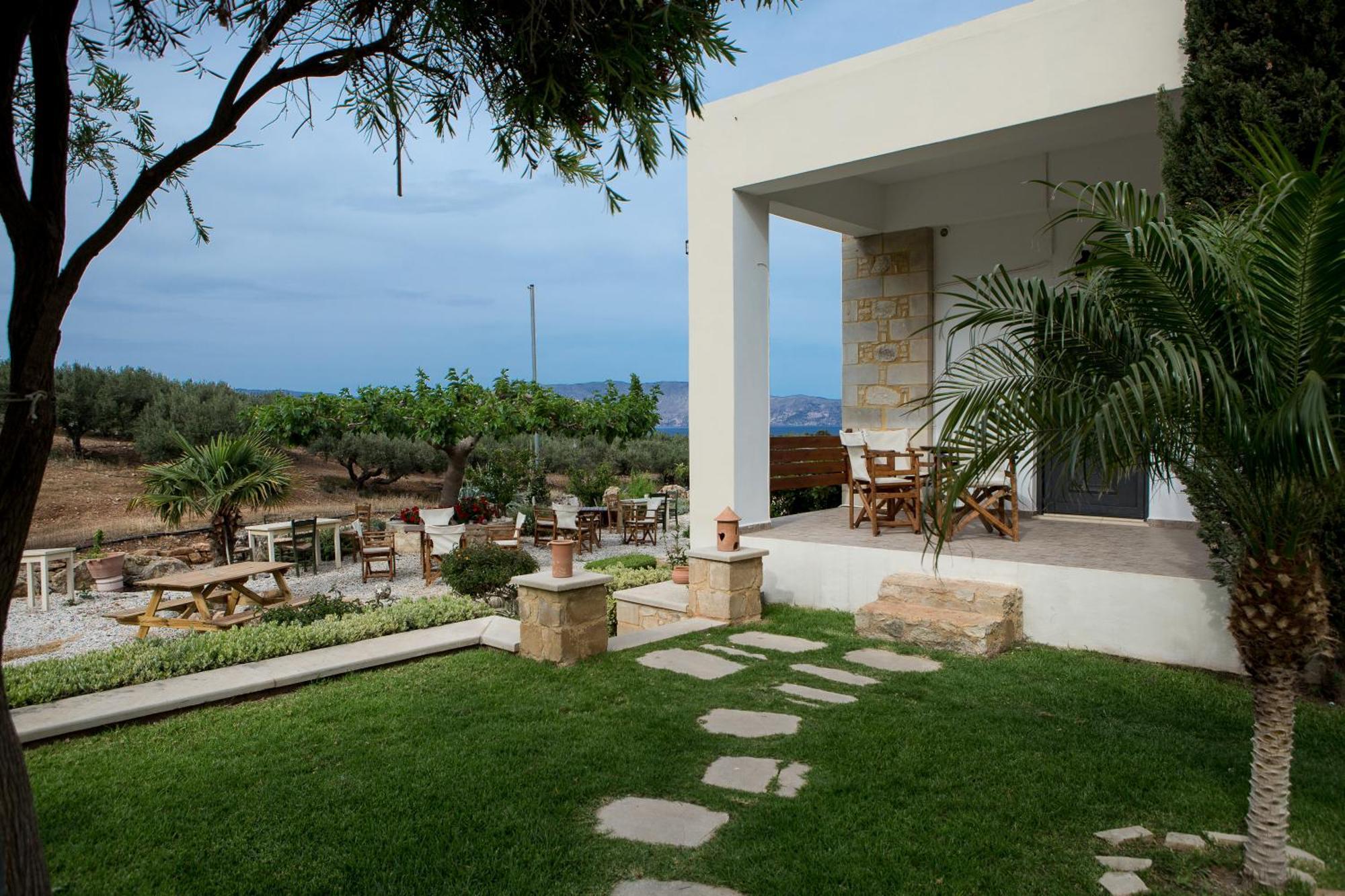 Agarathos Traditional Rooms With Pool Kalivianí Extérieur photo