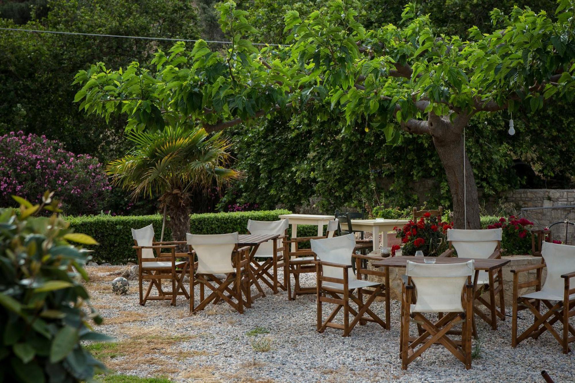 Agarathos Traditional Rooms With Pool Kalivianí Extérieur photo