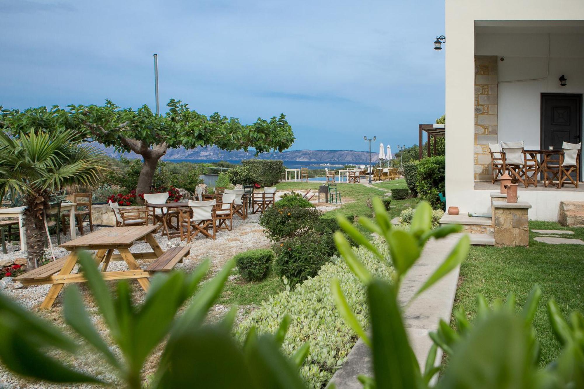 Agarathos Traditional Rooms With Pool Kalivianí Extérieur photo