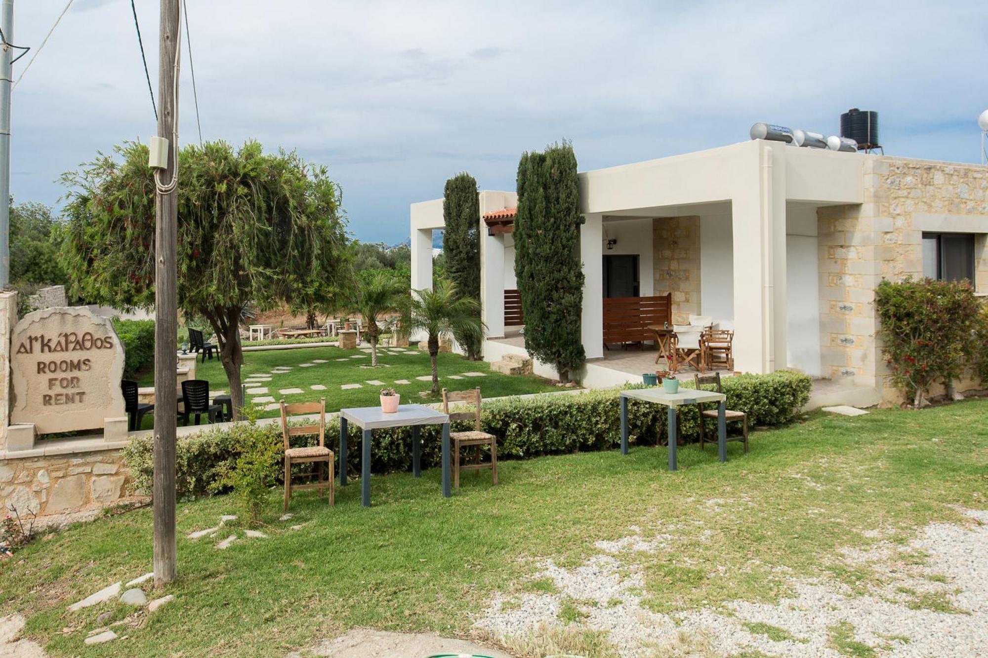 Agarathos Traditional Rooms With Pool Kalivianí Extérieur photo