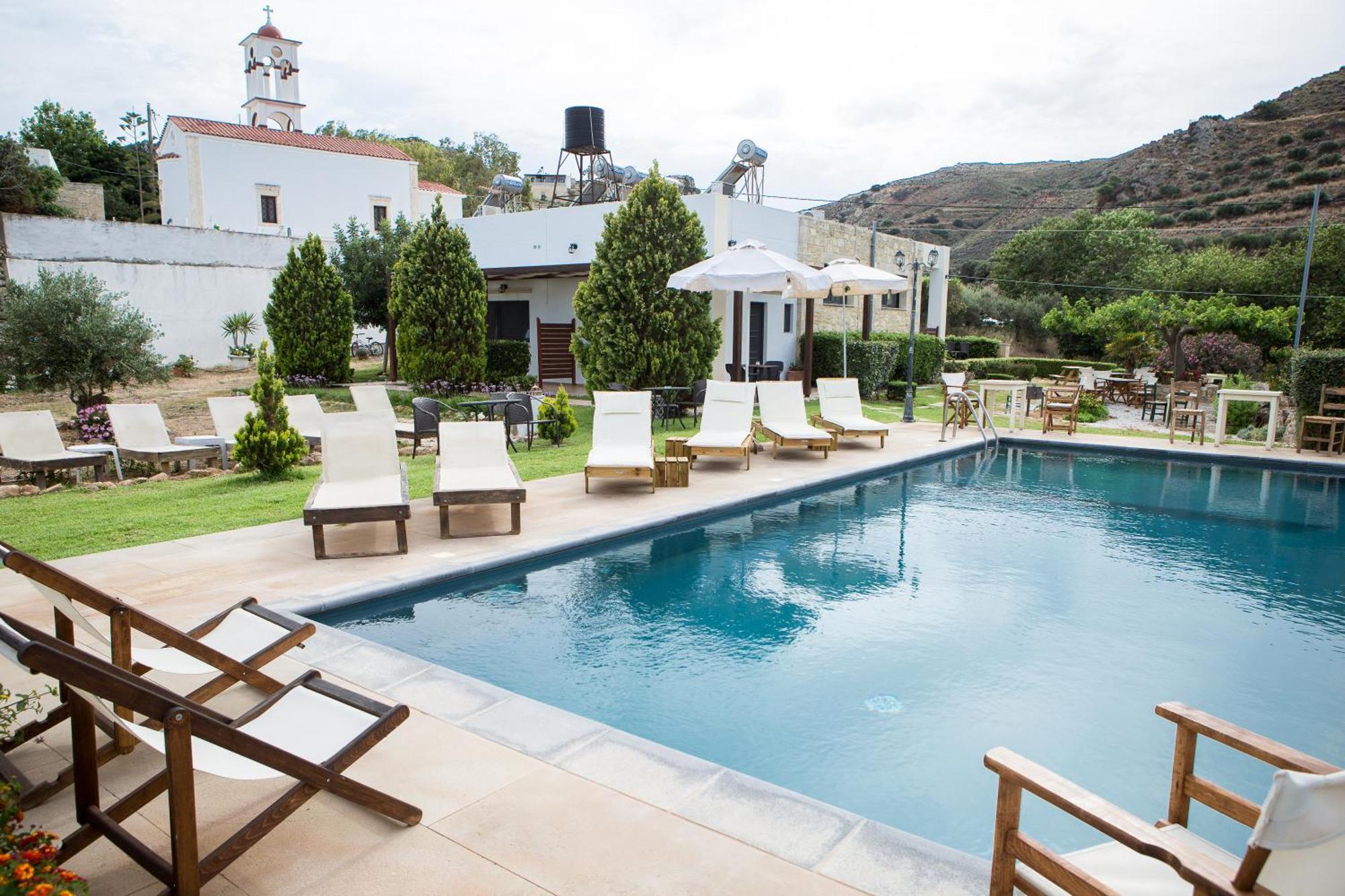 Agarathos Traditional Rooms With Pool Kalivianí Extérieur photo