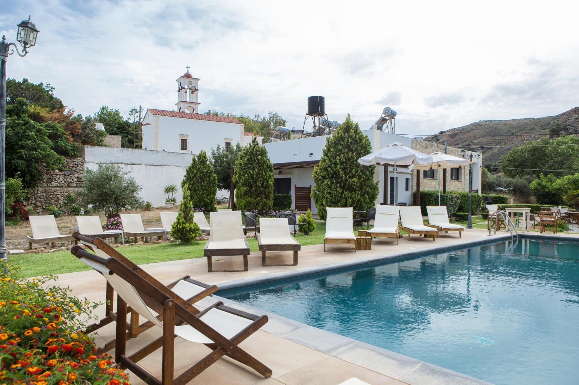 Agarathos Traditional Rooms With Pool Kalivianí Extérieur photo