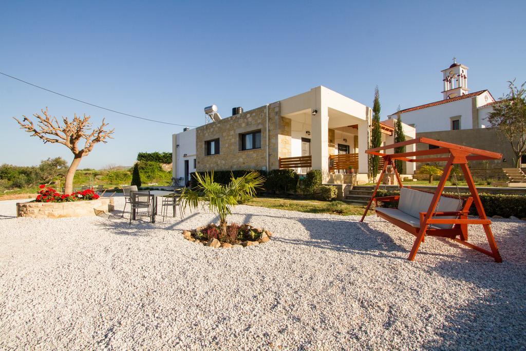 Agarathos Traditional Rooms With Pool Kalivianí Extérieur photo