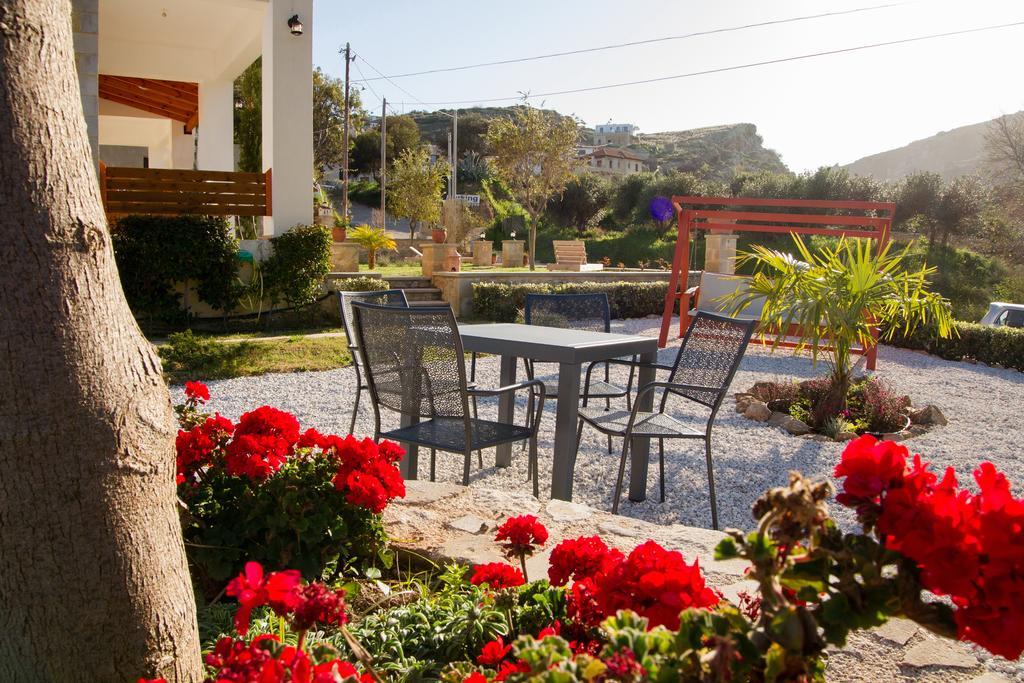 Agarathos Traditional Rooms With Pool Kalivianí Extérieur photo