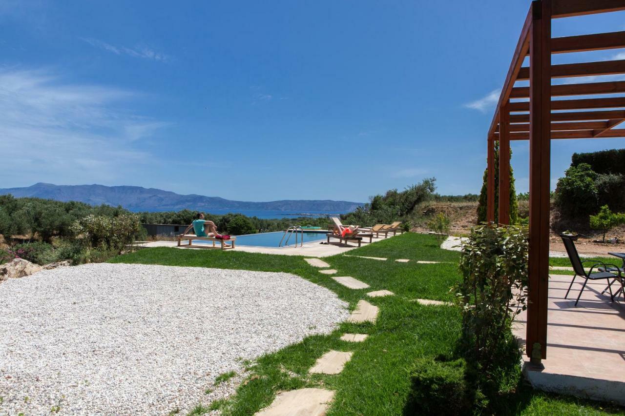 Agarathos Traditional Rooms With Pool Kalivianí Extérieur photo