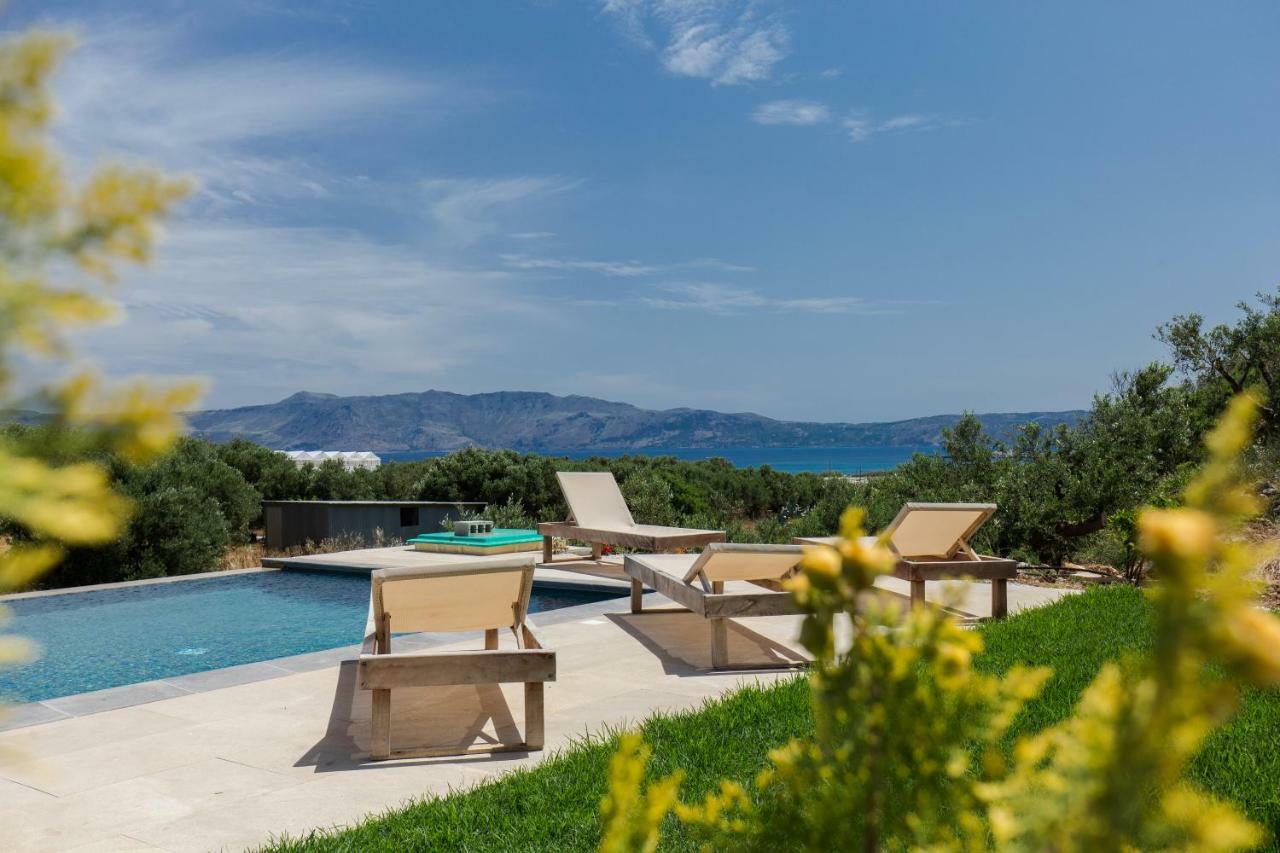 Agarathos Traditional Rooms With Pool Kalivianí Extérieur photo